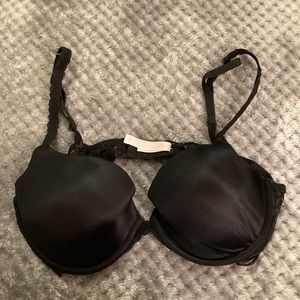 Lightly lined Demi bra